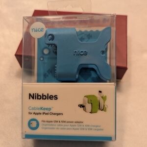 Nice Nibbles Cablekeep Light, Blue